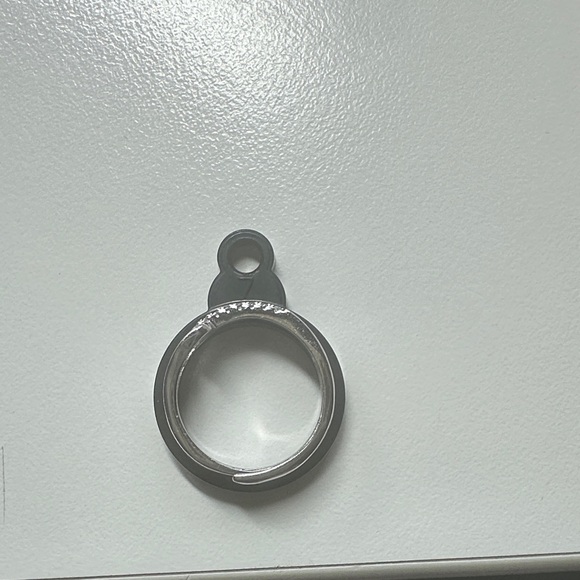 Elegant Stainless Steel Adjustable Silver Women's Ring - Picture 3 of 3